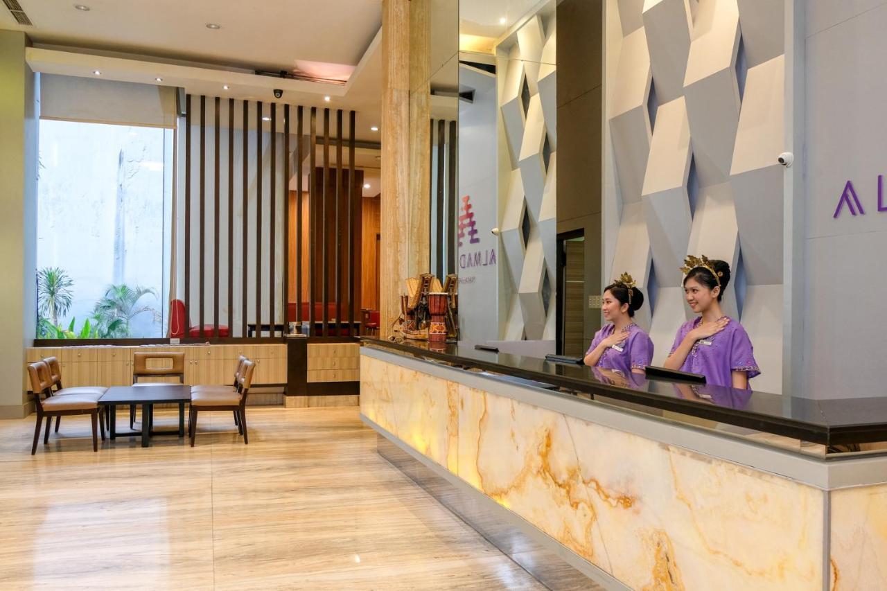 Almadera Hotel Макасар Экстерьер фото